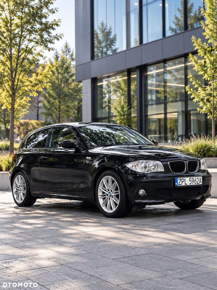 BMW 116I 2010 photo 4