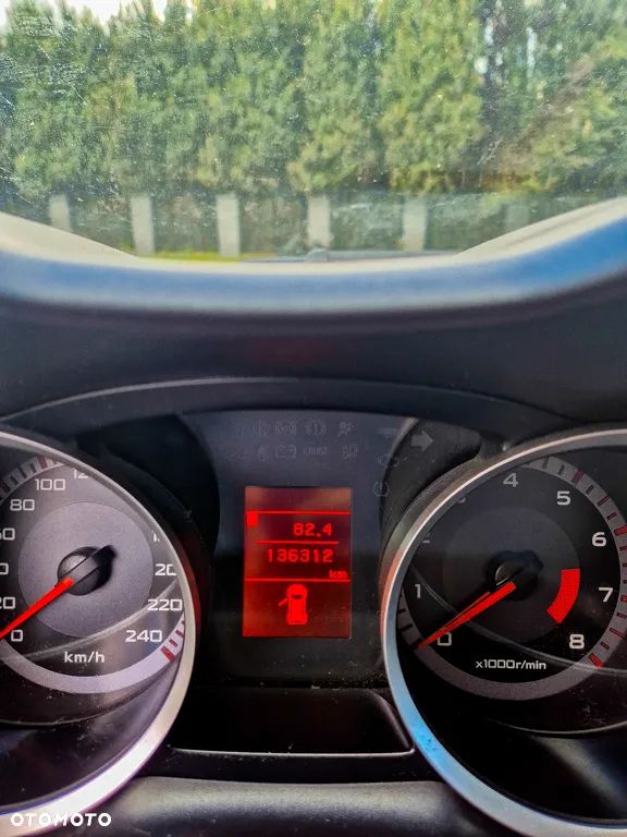 Mitsubishi Lancer - 8