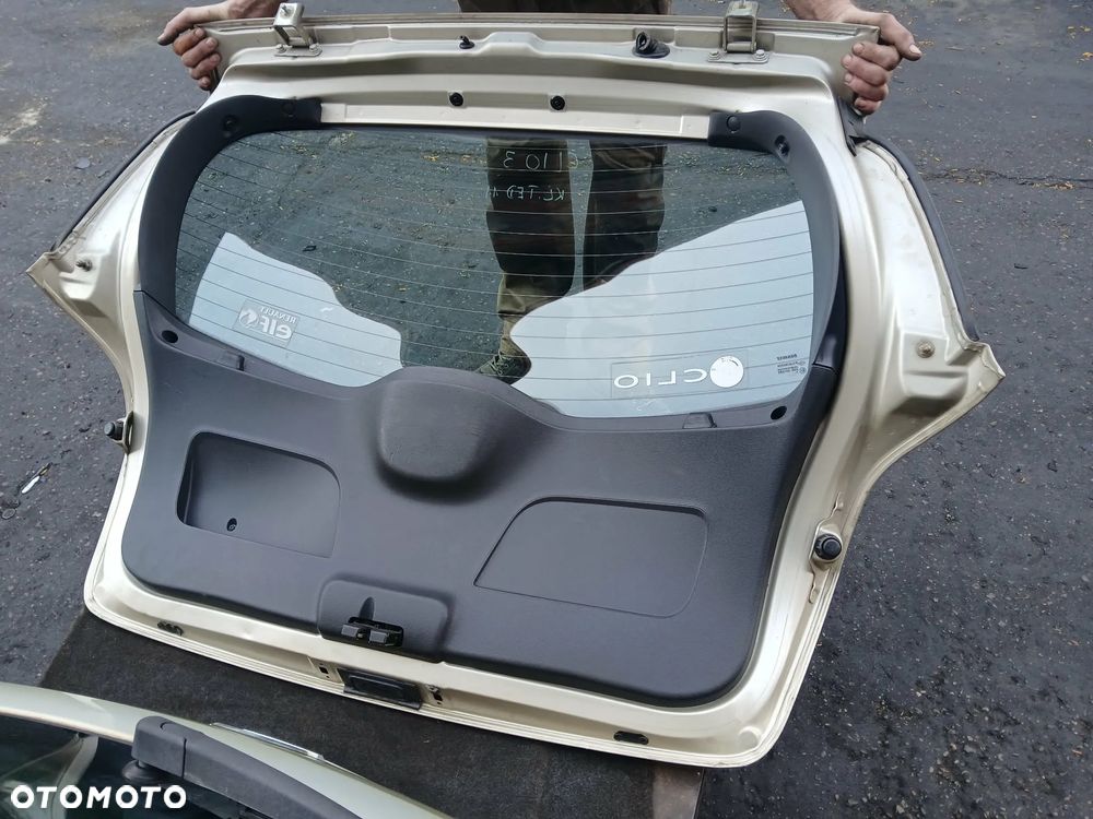 Renault Clio III Klapa bagażnika kod lakieru TED11 - 7