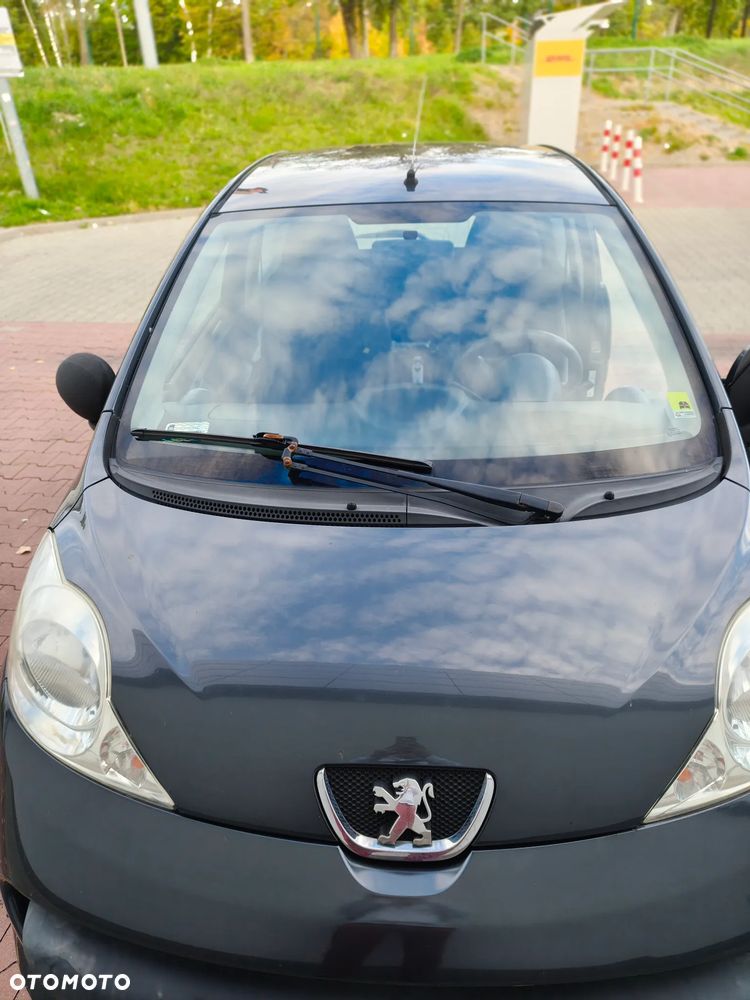 Peugeot 107 2006 photo 2