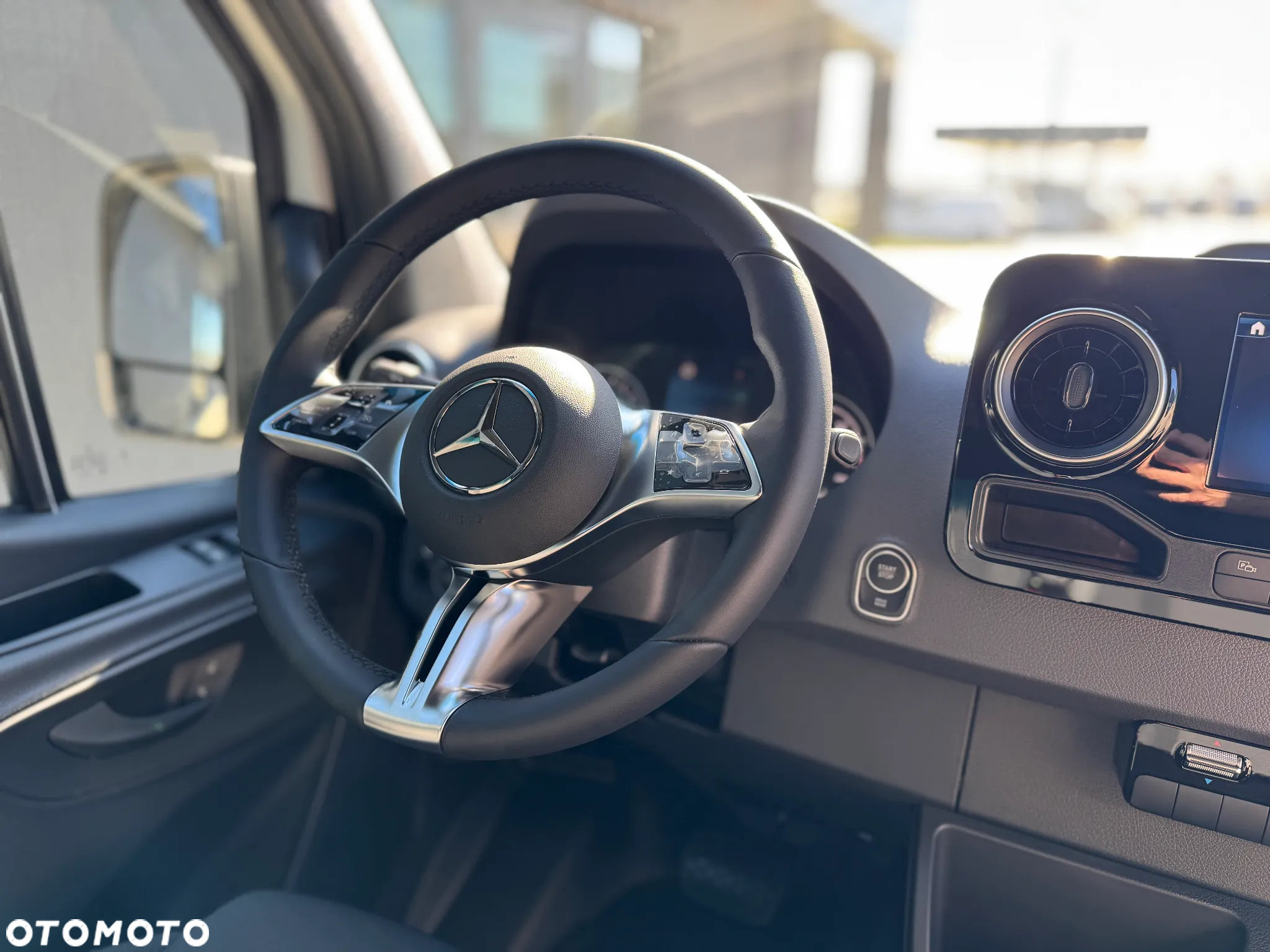 Mercedes-Benz eSprinter - 23