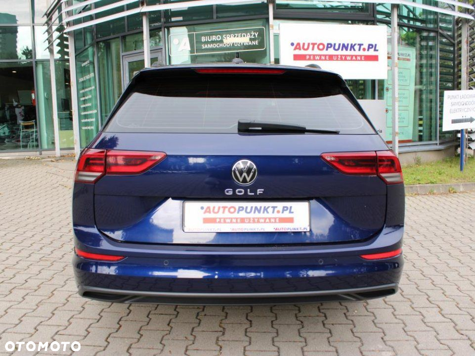 Volkswagen Golf - 6