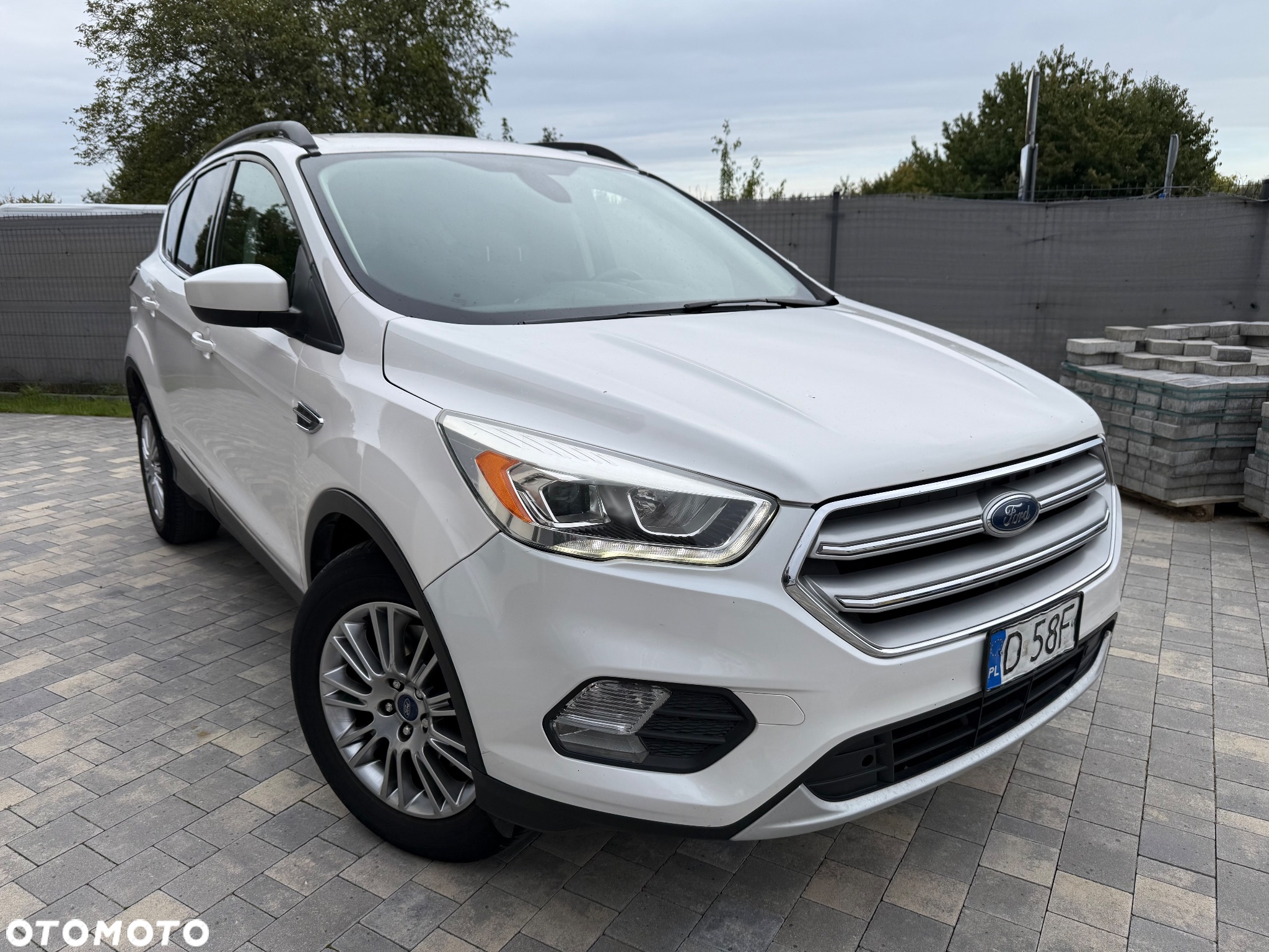 Ford Escape - 2