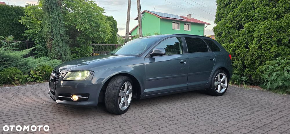 Audi A3 Sportback - 2