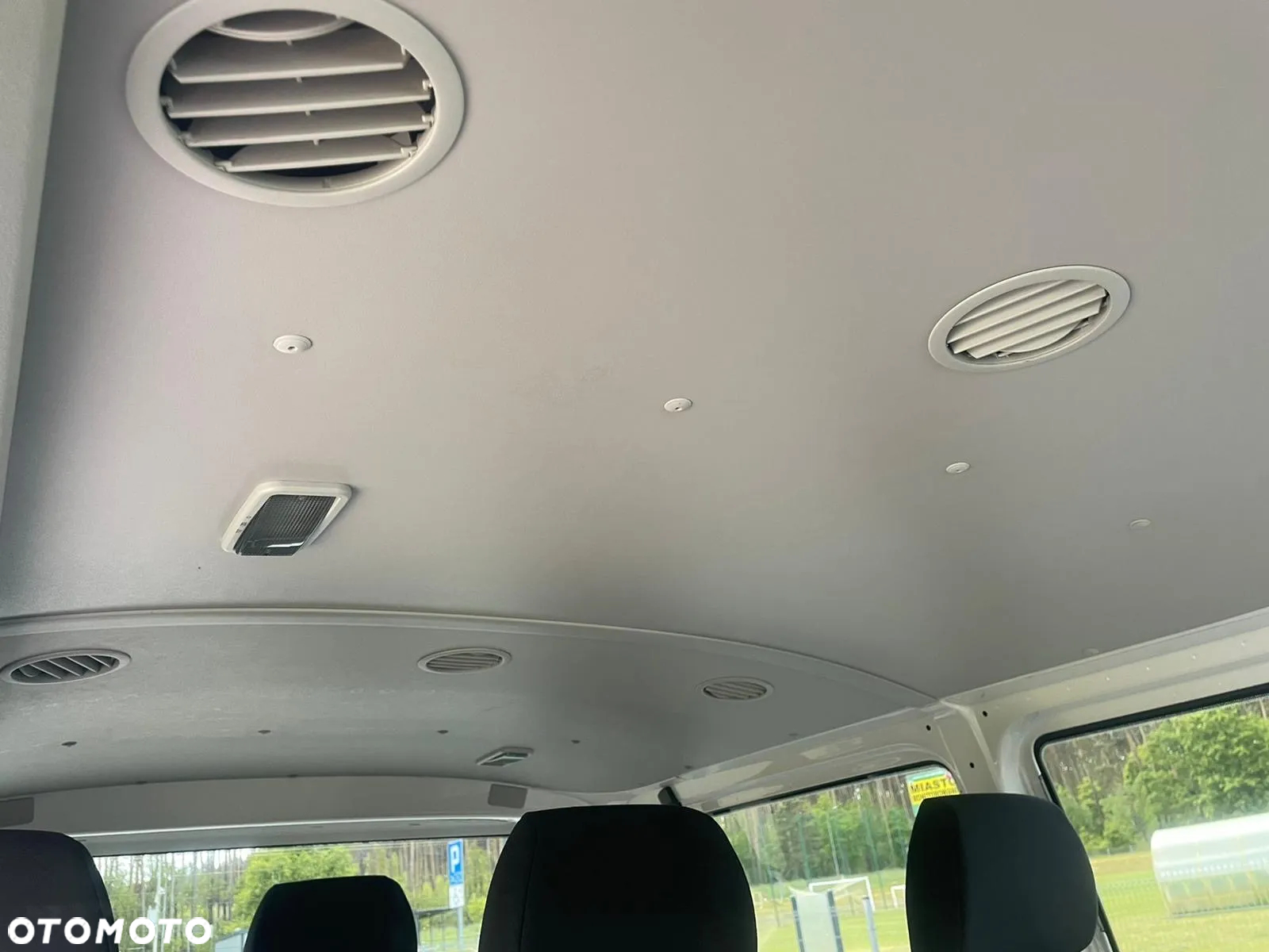 Volkswagen Transporter - 16