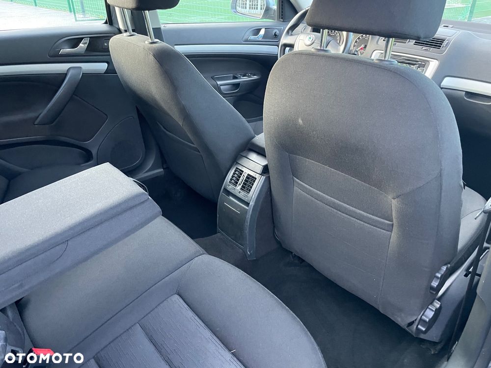 Skoda Octavia 2.0 TDI Ambiente - 10