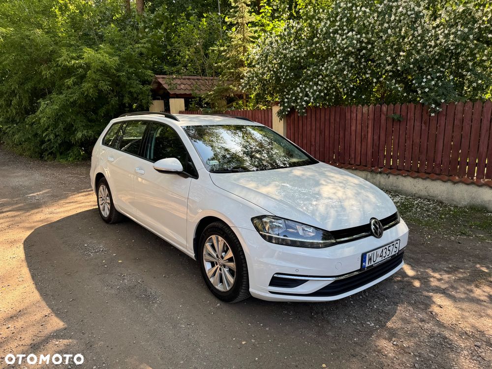 Volkswagen Golf - 22