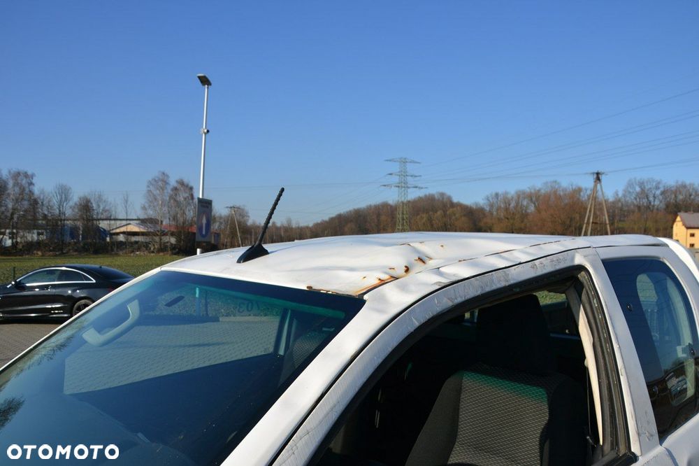 Toyota Hilux - 16