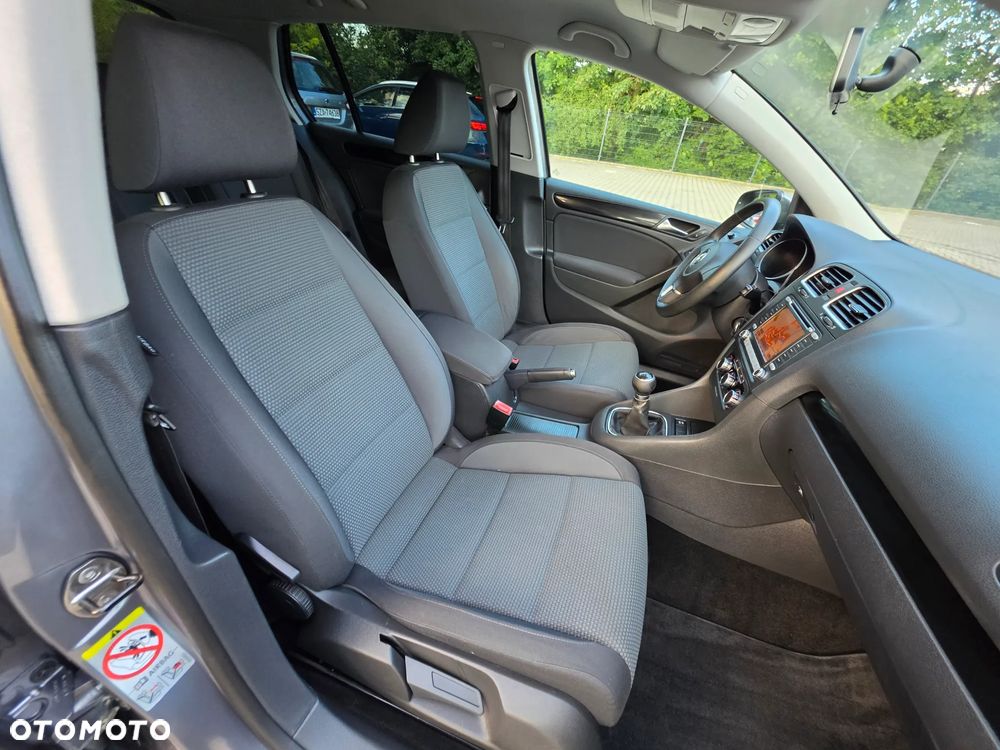 Volkswagen Golf 1.4 TSI United - 25