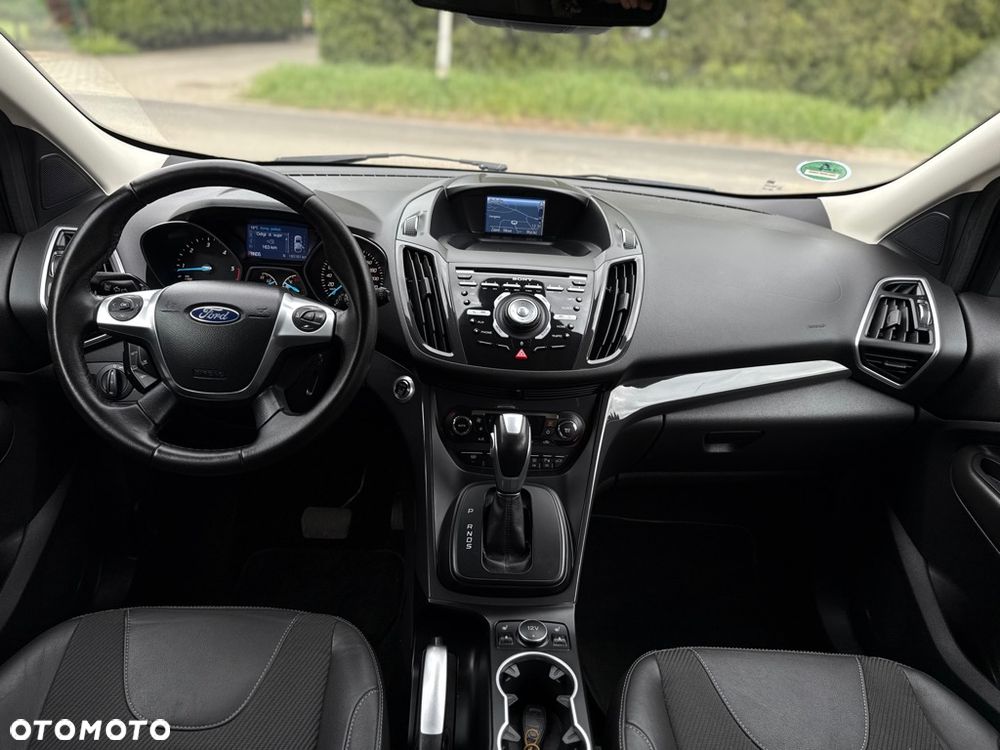 Ford Kuga 2.0 TDCi 4x4 Titanium - 32