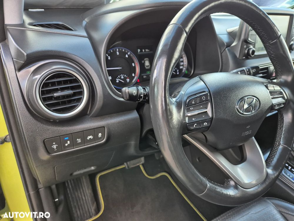 Hyundai KONA 1.6 CRDi DCT 4WD Premium - 16