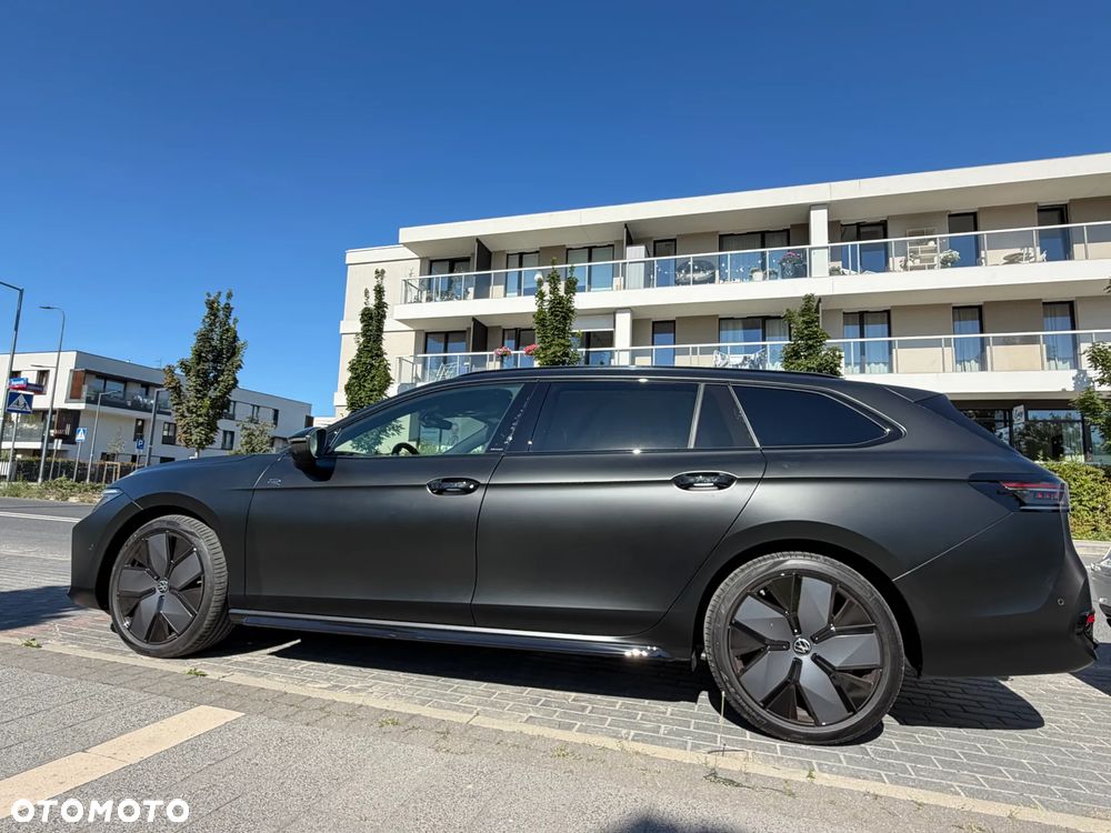 Volkswagen Passat - 10