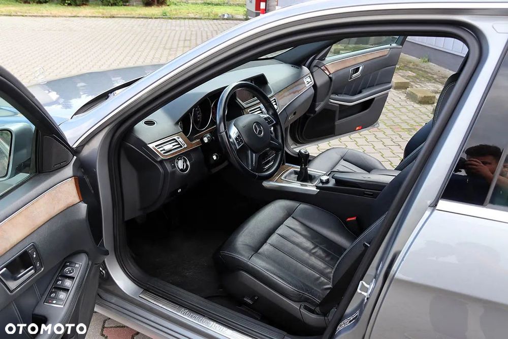 Mercedes-Benz Klasa E 200 CDI Elegance - 20