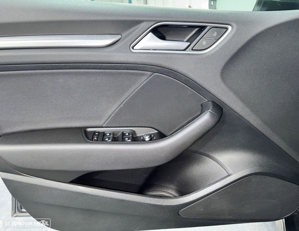 Audi A3 Limousine 1.6 TDI S-line - 14