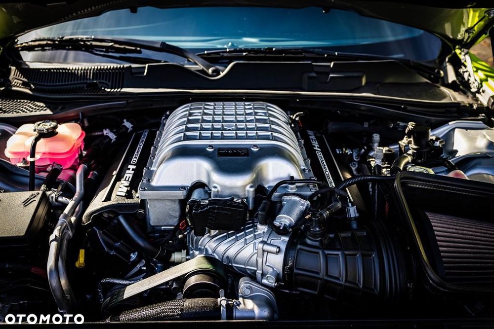 Dodge Challenger 6.2 Redeye Widebody - 14