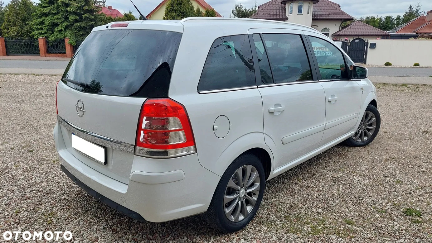 Opel Zafira - 4