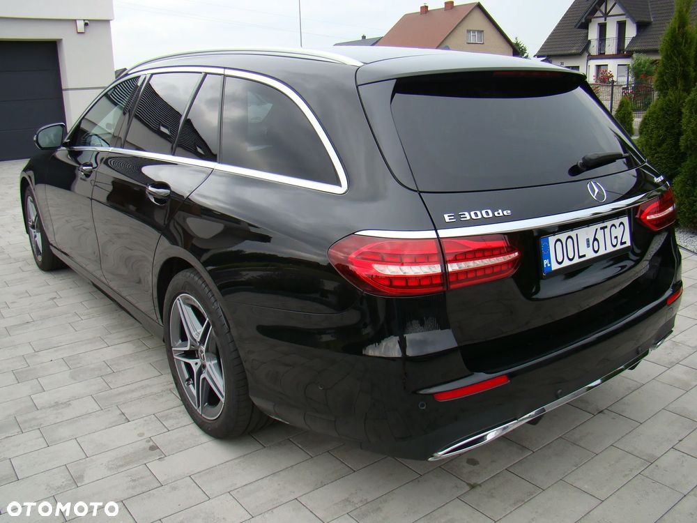 Mercedes-Benz Klasa E 300 de 4Matic 9G-TRONIC AMG Line - 9