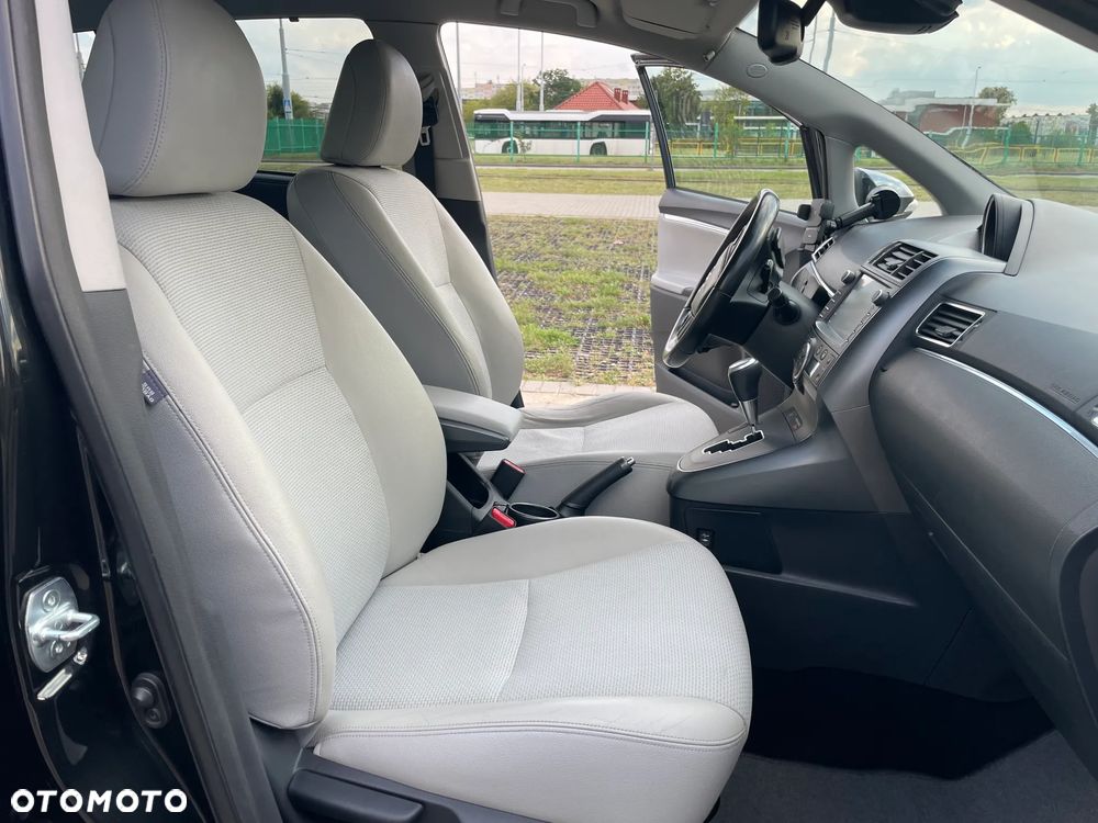Toyota Verso 1.8 Prestige MS EU6 - 8