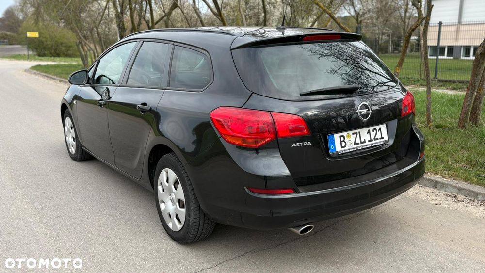 Opel Astra - 4