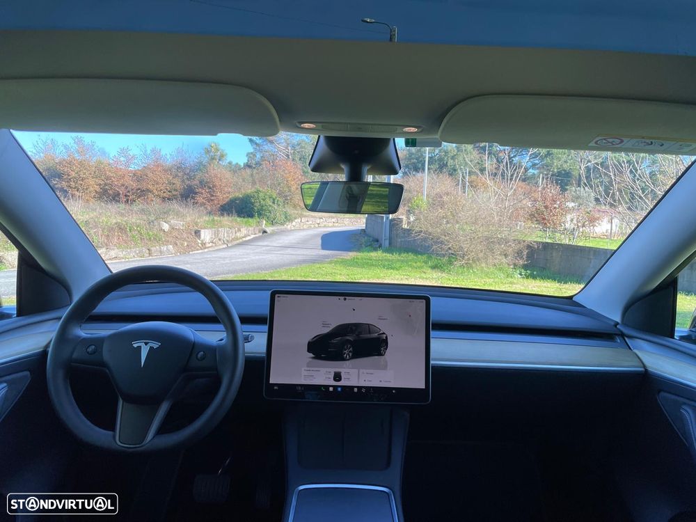 Tesla Model Y RWD - 29