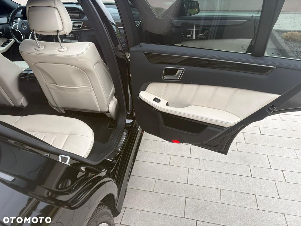 Mercedes-Benz Klasa E - 24