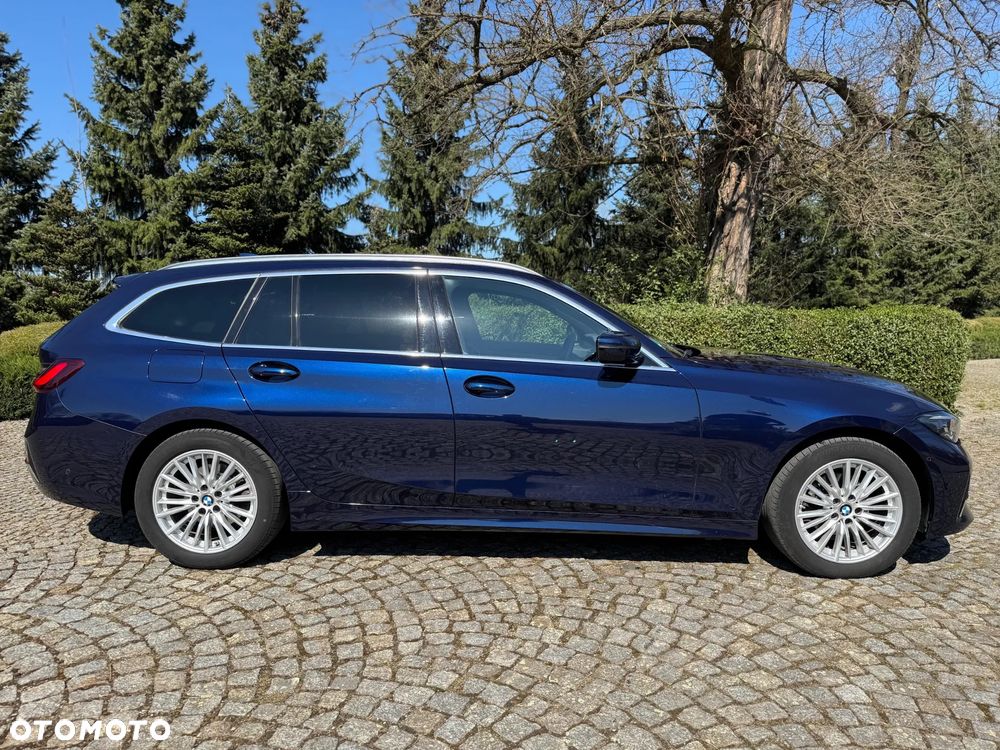 BMW Seria 3 318d Touring Luxury Line - 26