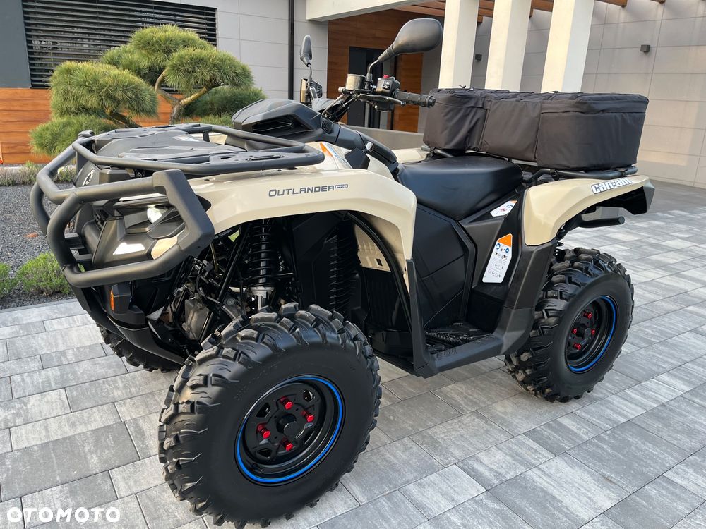 Can-Am Outlander - 1