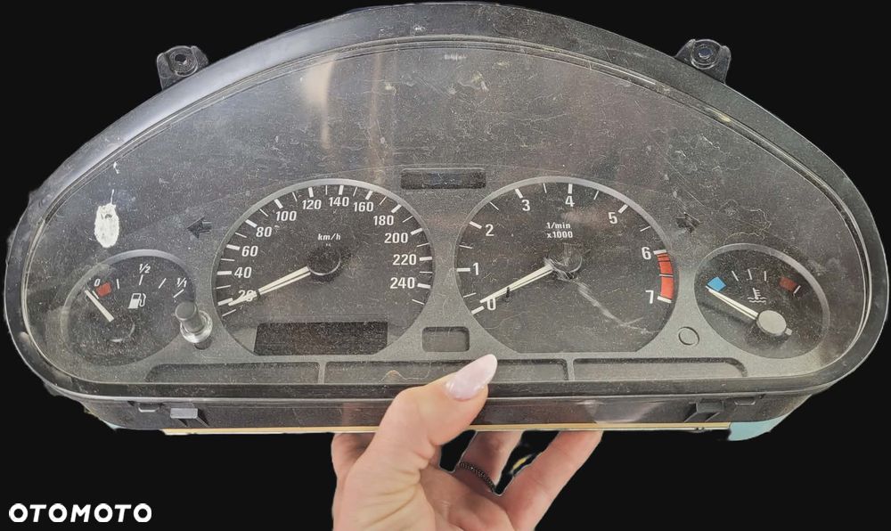 Licznik BMW E36 316 I  COMPACT 1.6 benzyna 1996 r - 2