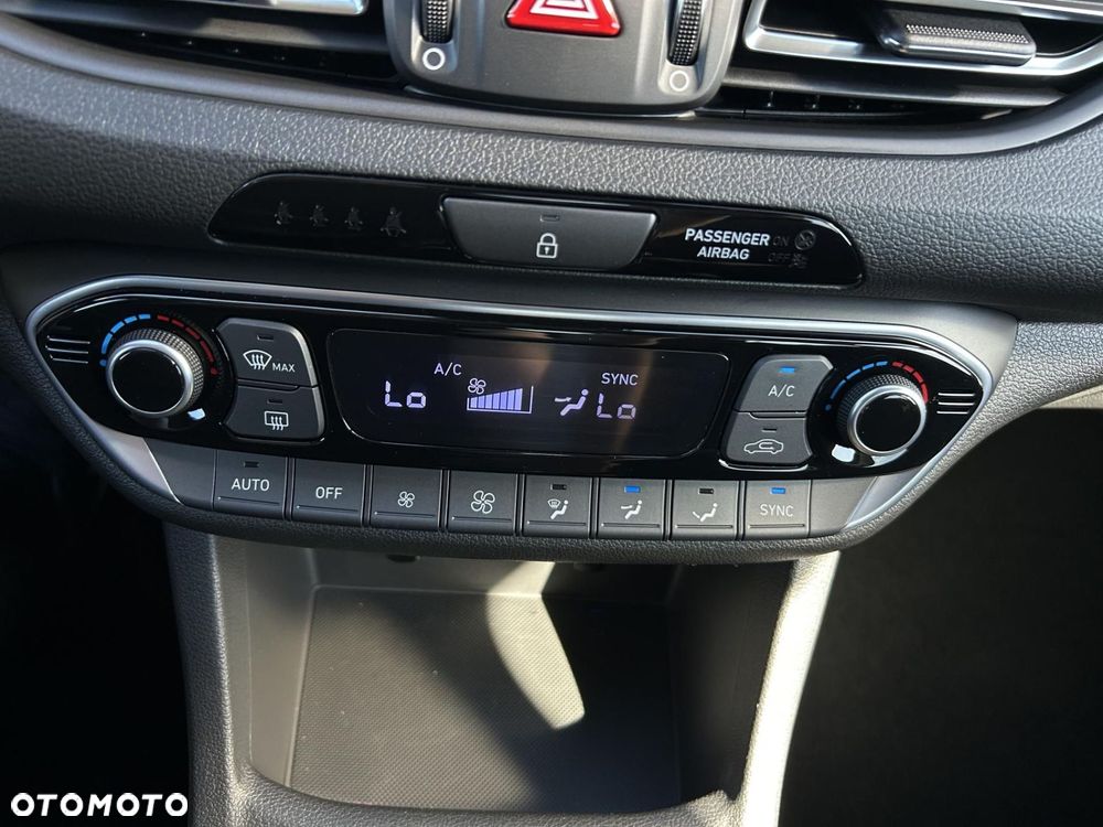 Hyundai i30 1.5 T-GDI 48V Smart DCT - 25