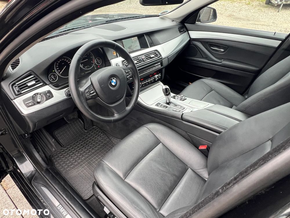 BMW Seria 5 520d xDrive Sport Line - 14