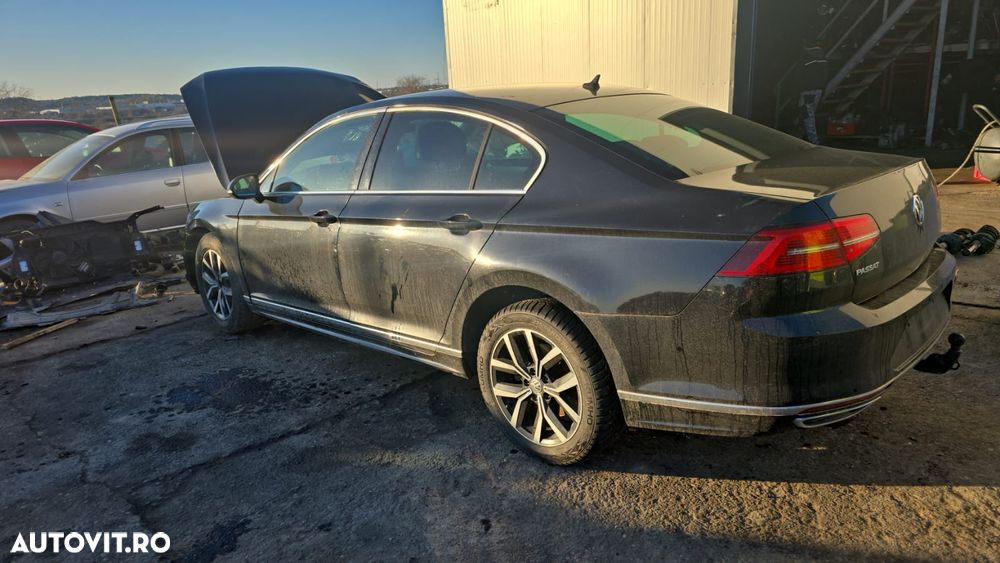 Volkswagen Passat 2.0 TDI DSG Comfortline - 2