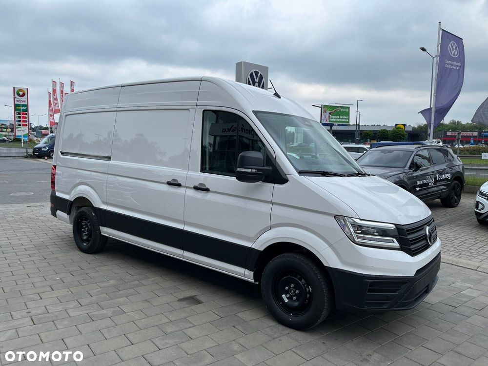 Volkswagen Crafter Crafter 35 Furgon, silnik: 2,0 l  130 kW, skrzynia biegów: napęd 4MOTION, automatyczna 8-biegowa rozstaw osi: 3640 mm - 3
