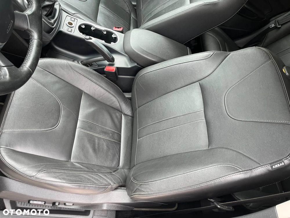 Ford Kuga 2.0 TDCi 4x4 Titanium - 20