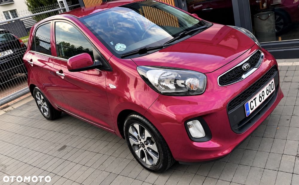 Kia Picanto 1.0 Fifa World Cup Edition - 7