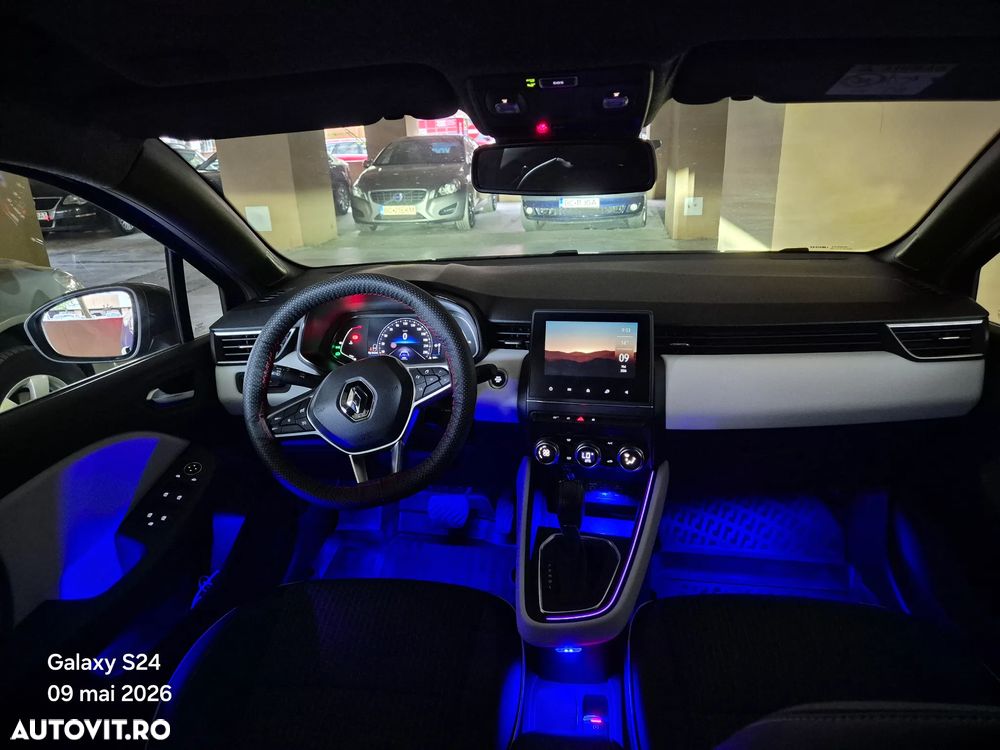 Renault Clio V TCe 90 CVT Techno - 11