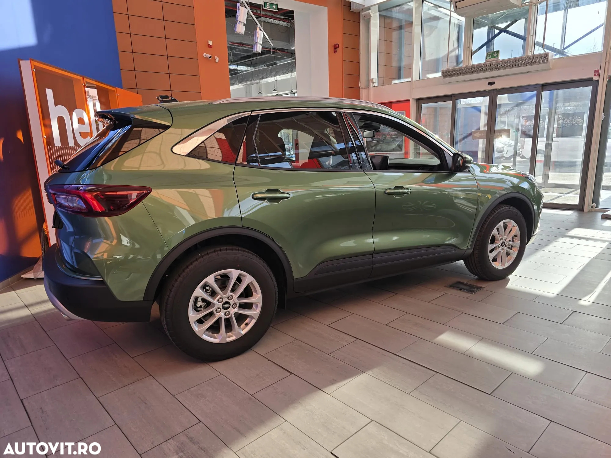 Ford Kuga - 8