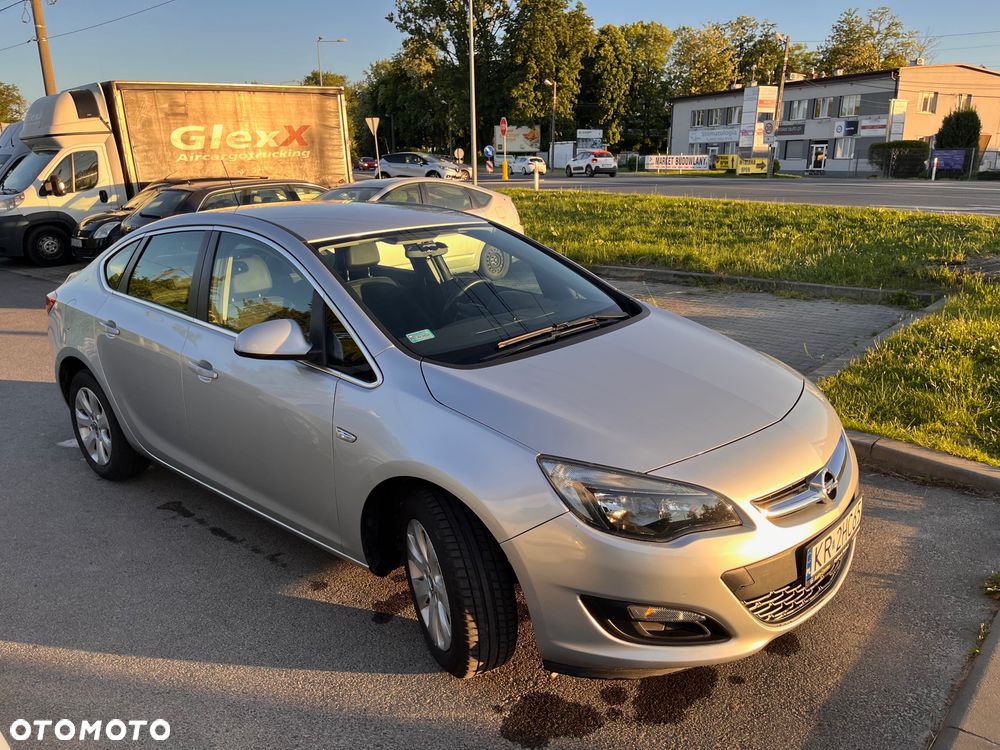 Opel Astra 1.6 Business - 8