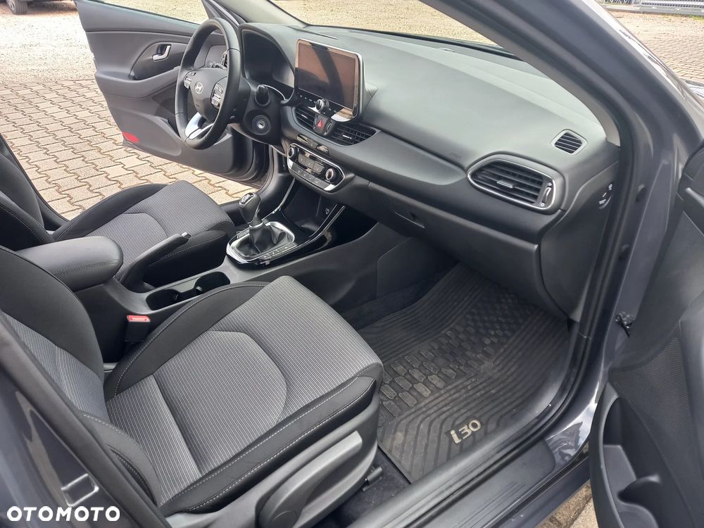 Hyundai i30 1.5 DPI Pure - 9