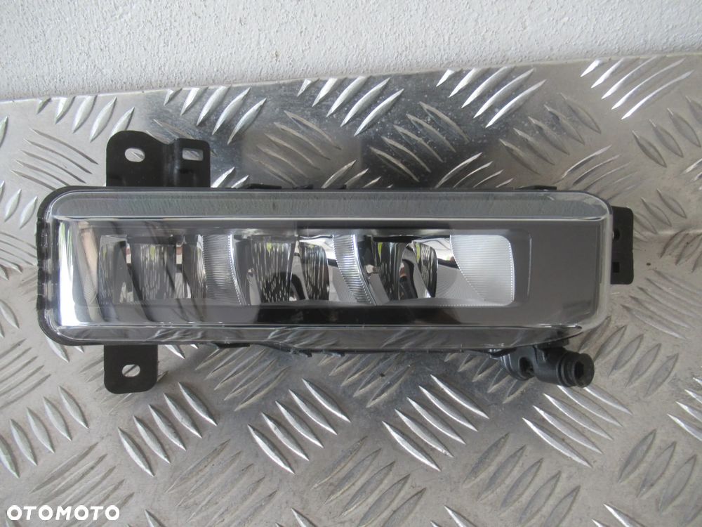 HALOGEN PRZECIWMGIELNY LED PRAWY BMW X6 G06 BMW 2 F45 F46 BMW 3 G20 G21 LIFT 8089526 - 4