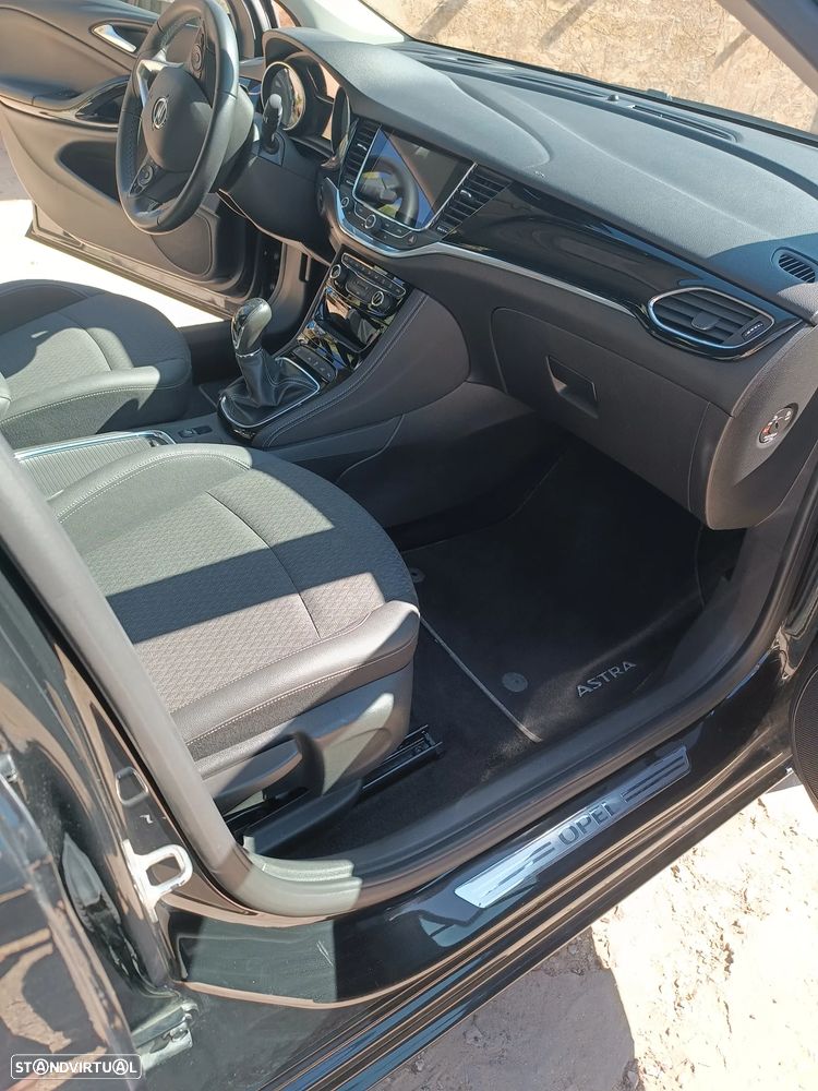 Opel Astra Sports Tourer - 5