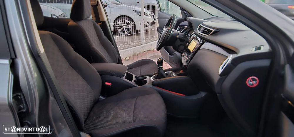 Nissan Qashqai 1.5 dCi N-Connecta 18 RS - 8