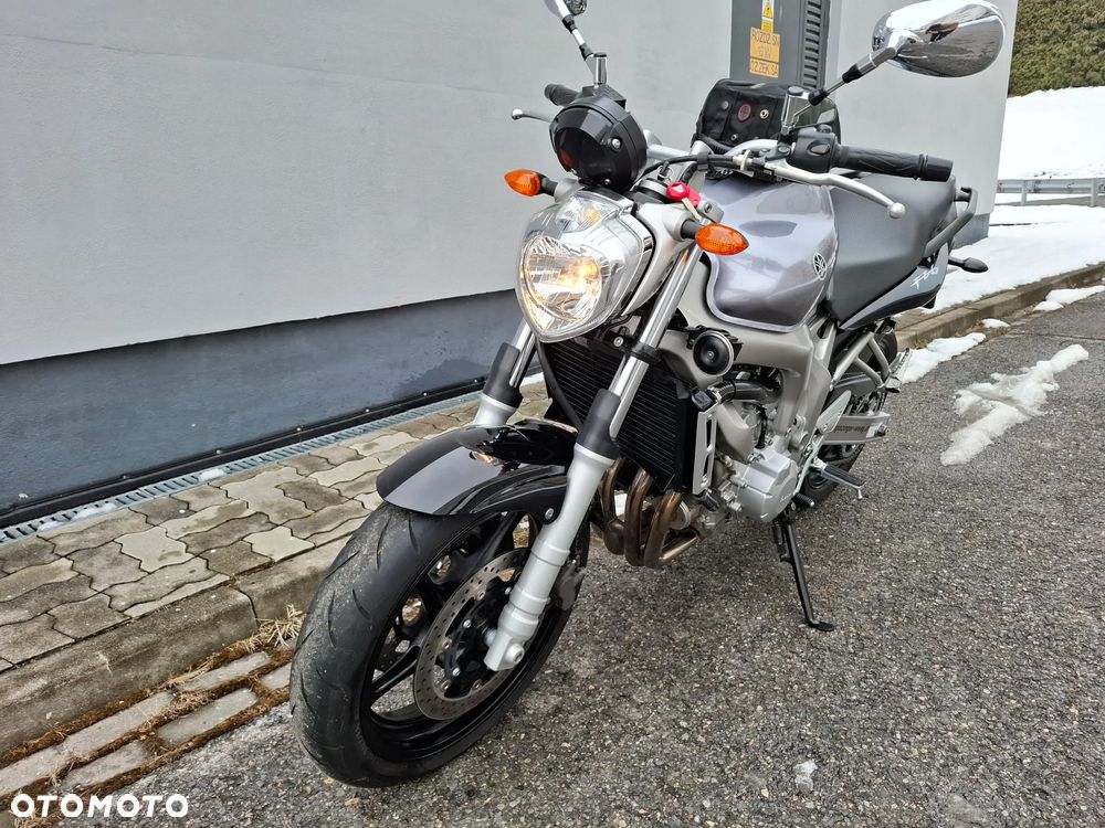 Yamaha FZ6 - 24