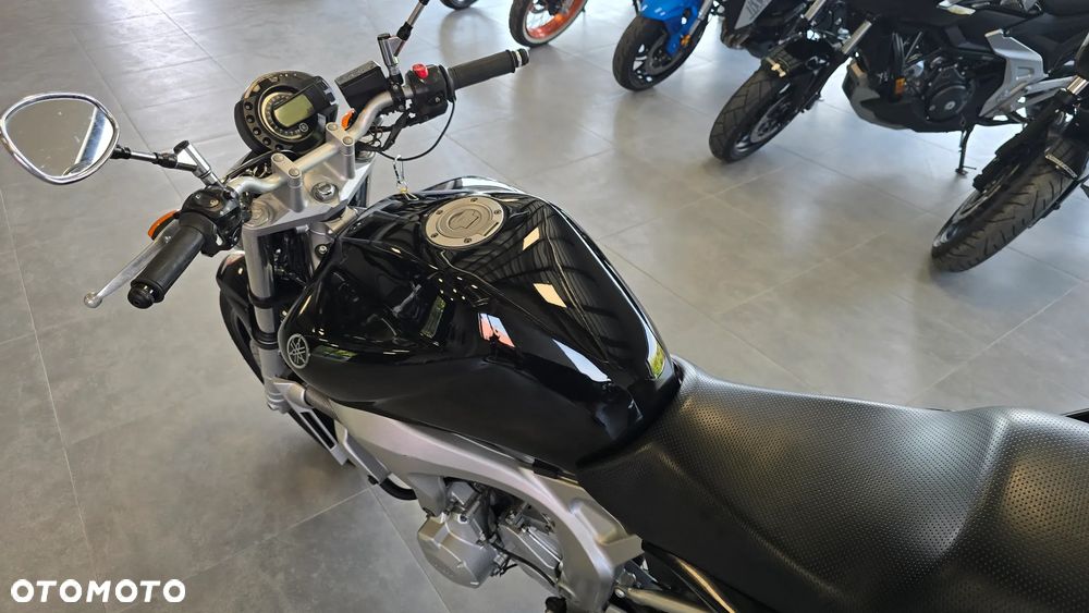 Yamaha FZ6 - 10