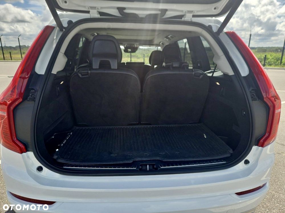 Volvo XC 90 - 8