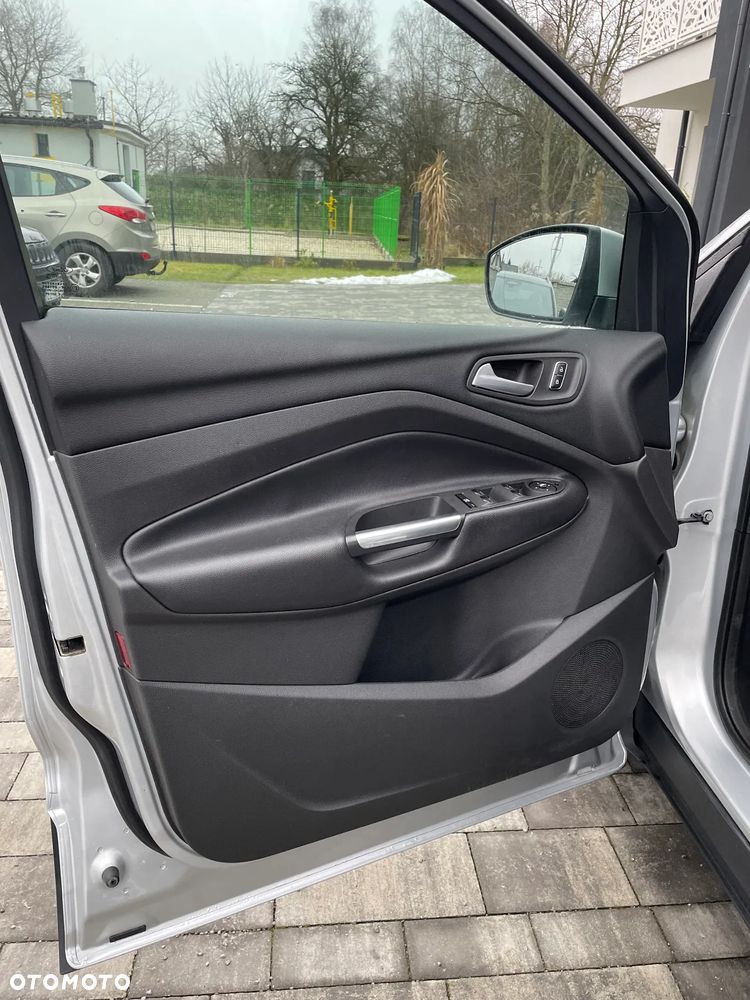 Ford Kuga 2.0 TDCi 4x4 Trend - 20