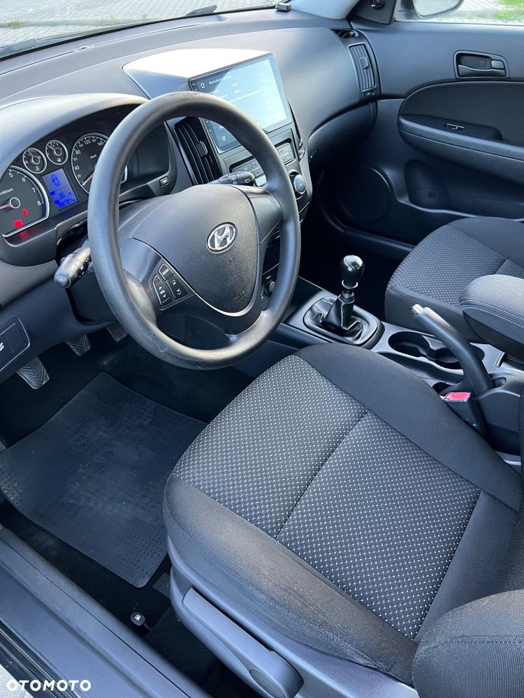 Hyundai i30 1.4 Premium - 8