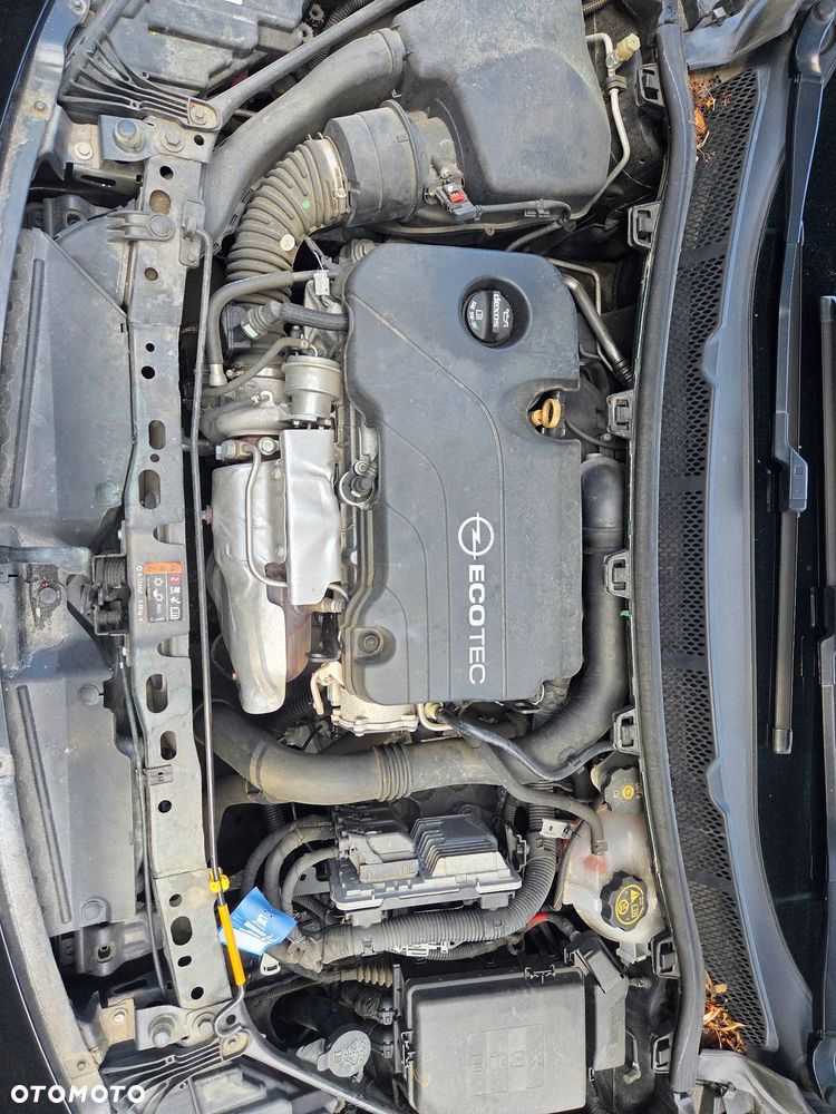 Opel Astra 1.4 Turbo Innovation - 22