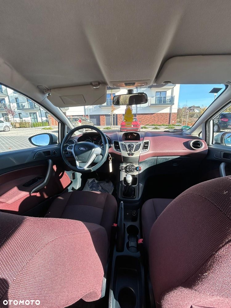 Ford Fiesta - 2