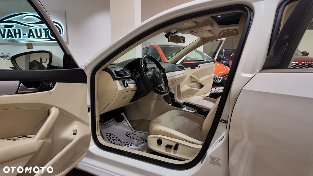 Volkswagen Passat - 23
