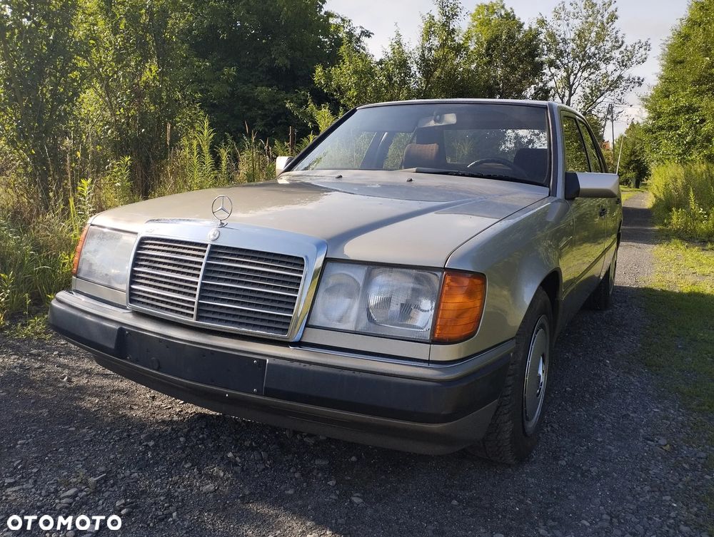 Mercedes-Benz W124 (1984-1993) - 13